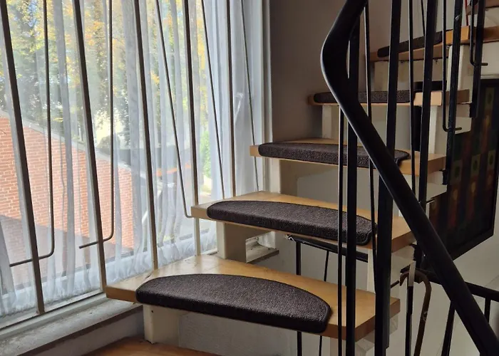 Spitzbodennest Am Wald 奥斯纳布吕克